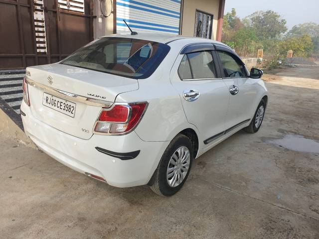 https://images10.gaadi.com/usedcar_image/4421932/original/e25e607e8e3b7ef2e767165d1b5519d1.jpg?imwidth=6401