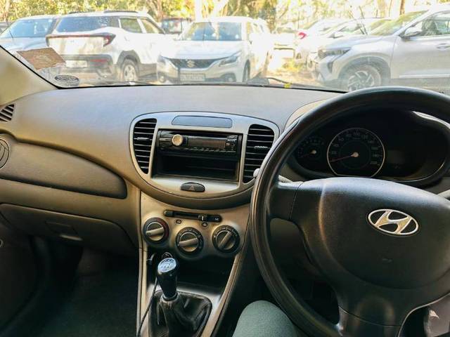 https://images10.gaadi.com/usedcar_image/4421979/original/0d32897d99d8caa4254184820dd92326.jpg?imwidth=6402