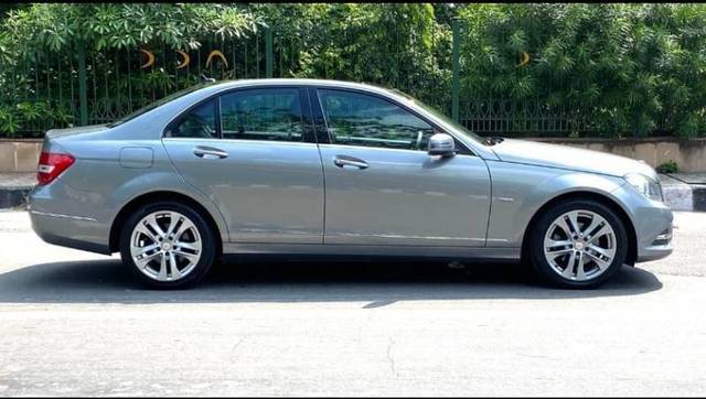 https://images10.gaadi.com/usedcar_image/4421980/original/80bacc0c6a55fb3af6c854a68f786271.jpg?imwidth=6400