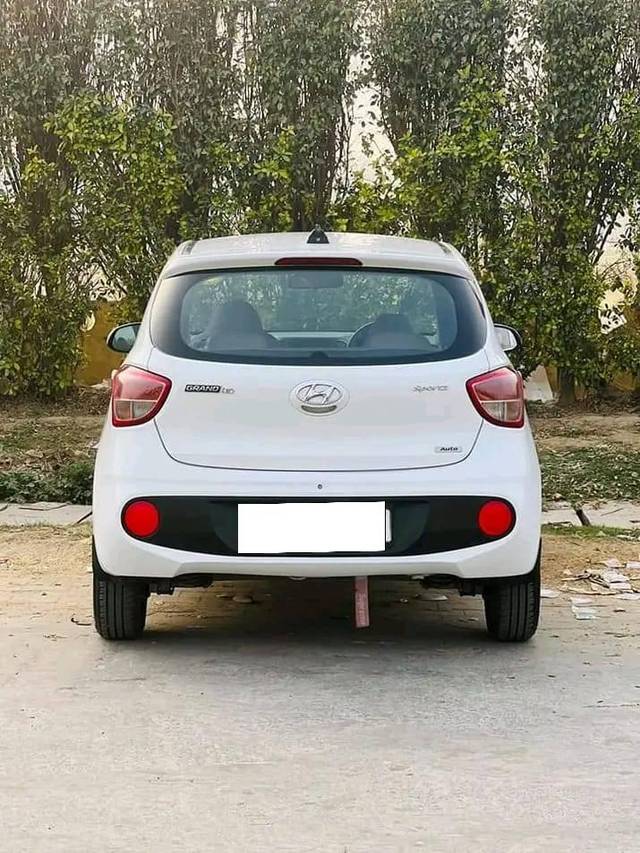 https://images10.gaadi.com/usedcar_image/4421982/original/processed_16ae03299289b2e4cba6e155c62bf1ee.jpg?imwidth=6402