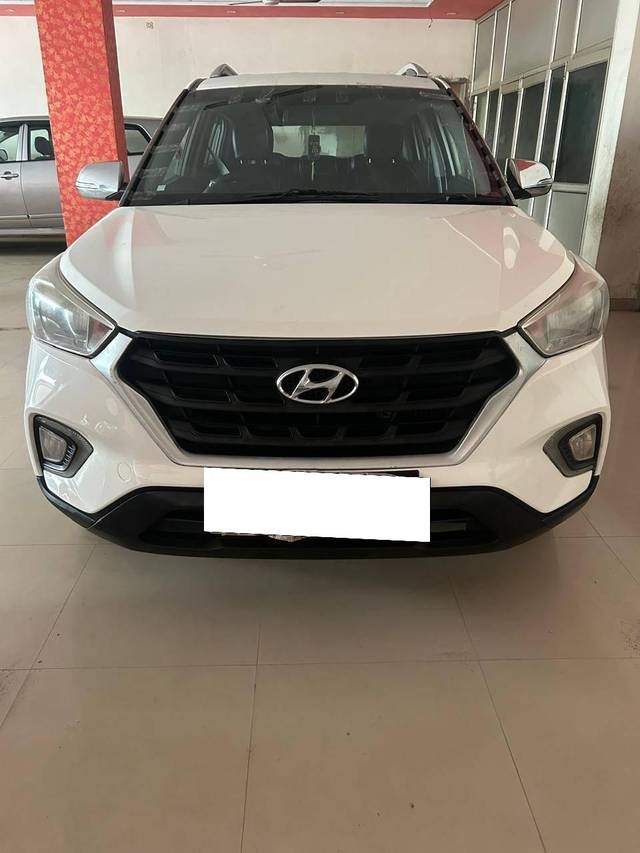 https://images10.gaadi.com/usedcar_image/4422040/original/processed_048e8b46-53a3-4419-ba06-18284107b7fb.jpg?imwidth=6400