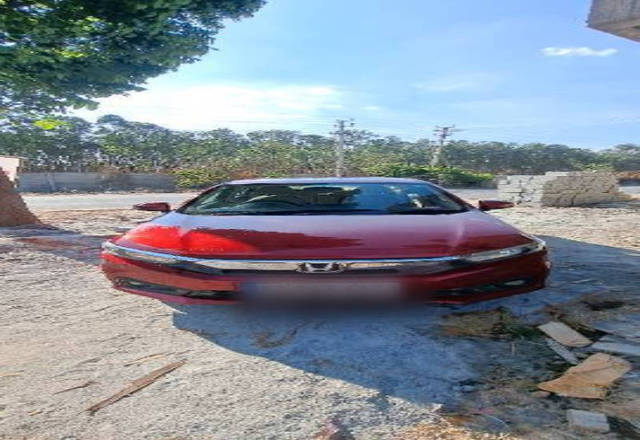 https://images10.gaadi.com/usedcar_image/4422043/original/f4e32831f6e3930cf693d4da0d2e0aff.jpg?imwidth=6400