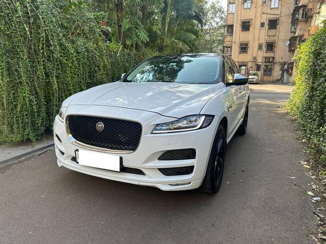 https://images10.gaadi.com/usedcar_image/4422126/original/processed_2df2c23daed0db62b44811b6715bf320.jpeg?imwidth=6402