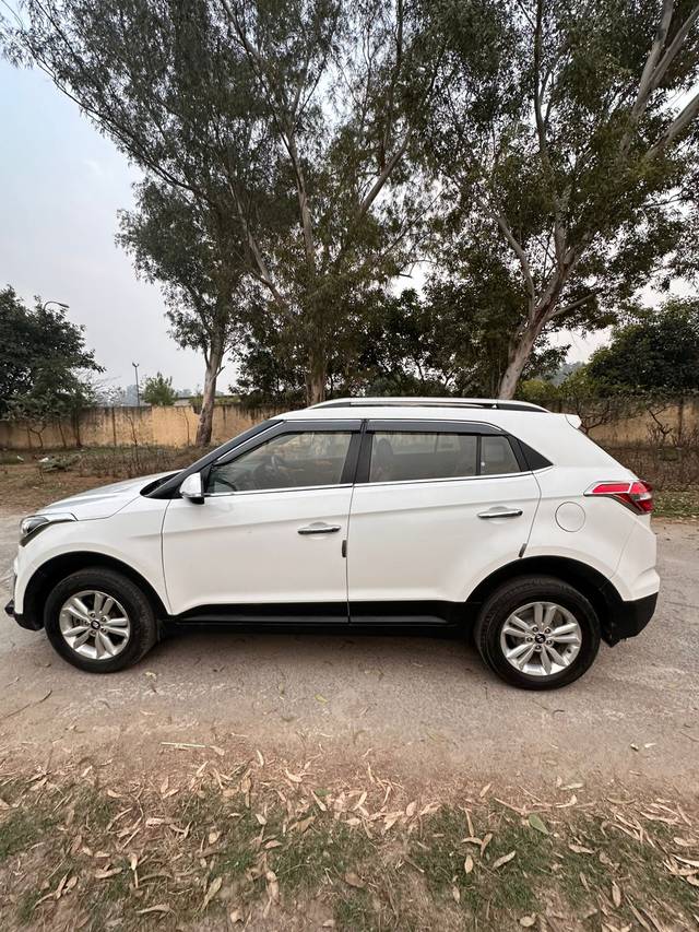 https://images10.gaadi.com/usedcar_image/4422154/original/f87b39fd3781f3a3c06a6cdf199dbab9.jpg?imwidth=6402