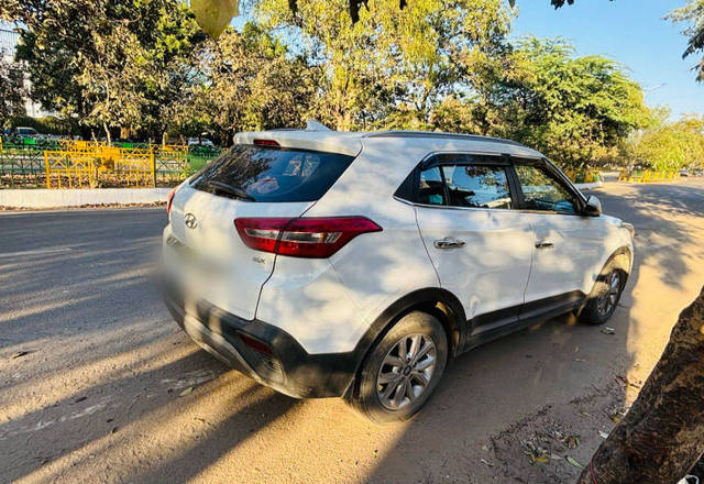 https://images10.gaadi.com/usedcar_image/4422163/original/a969e36c0f97017a74b1d769cf5e7485.jpg?imwidth=6401
