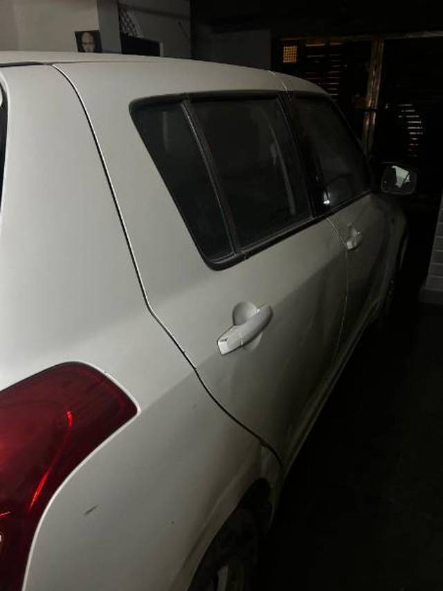 https://images10.gaadi.com/usedcar_image/4422202/original/01d2cafc6f15cebc6983372a991a9967.jpg?imwidth=6402