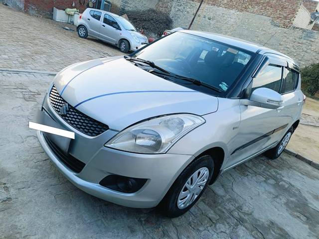 https://images10.gaadi.com/usedcar_image/4422210/original/processed_3f9208323e5a0b770e28c38c8b386c11.jpg?imwidth=6401