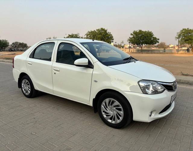 https://images10.gaadi.com/usedcar_image/4422214/original/b64a890df4f93321bb3c11919639a100.jpg?imwidth=6400