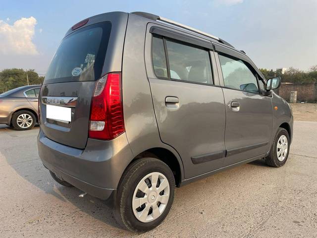 https://images10.gaadi.com/usedcar_image/4422218/original/processed_a077c4465f5cbcb3ffcc392cd644e498.jpg?imwidth=6401