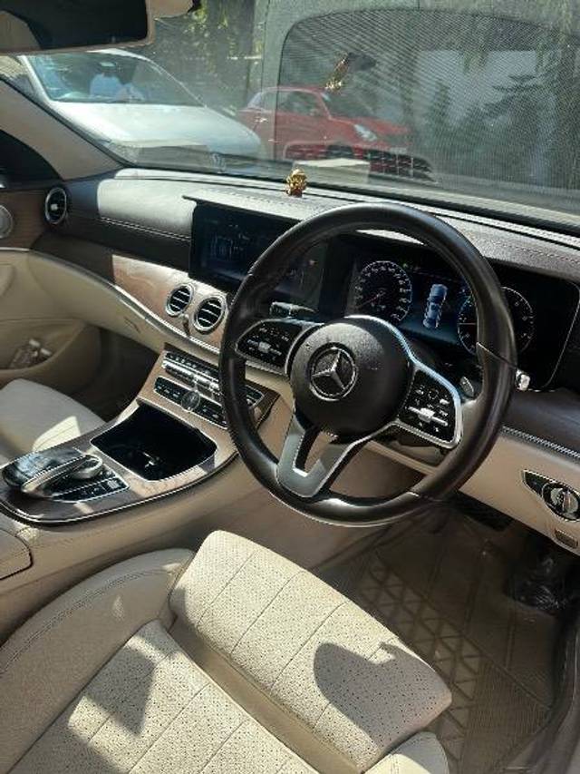 https://images10.gaadi.com/usedcar_image/4422266/original/93e2d88ca8b43a991f248cdca04d0101.jpeg?imwidth=6401
