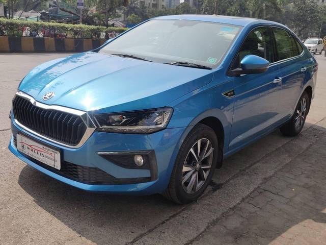 https://images10.gaadi.com/usedcar_image/4422377/original/processed_b088008dcddc3562165030a3914a6271.jpeg?imwidth=6401