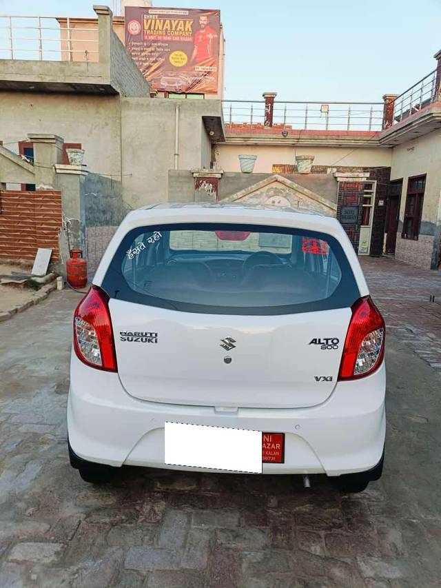 https://images10.gaadi.com/usedcar_image/4422759/original/processed_e5d2449420ebff883f0bc3705106f469.jpg?imwidth=6402