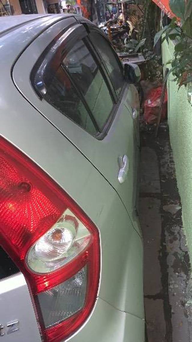 https://images10.gaadi.com/usedcar_image/4422766/original/671ff37a8e67b2134d9042be92c056de.jpeg?imwidth=6402