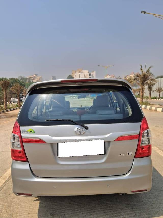 https://images10.gaadi.com/usedcar_image/4422792/original/processed_7ceba12044ec06ba46a551cdd42fc66b.jpg?imwidth=6402