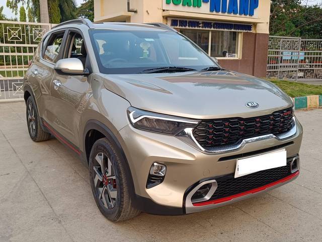 https://images10.gaadi.com/usedcar_image/4422918/original/processed_77f298f6ccd65c10e709d97900a7316e.jpg?imwidth=6401