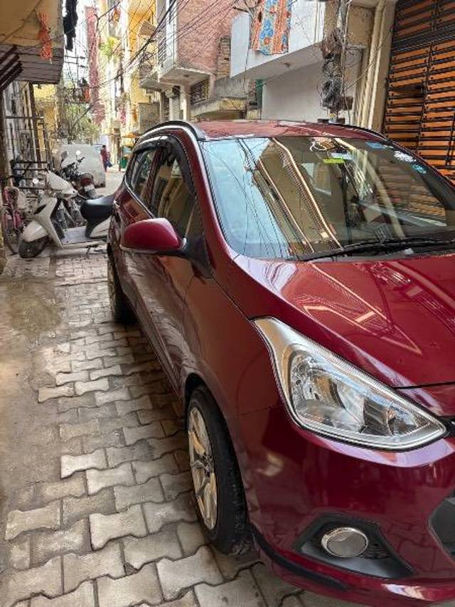 https://images10.gaadi.com/usedcar_image/4422923/original/e3d36ae7ec62ba834e0301a80ec37e85.jpeg?imwidth=6402