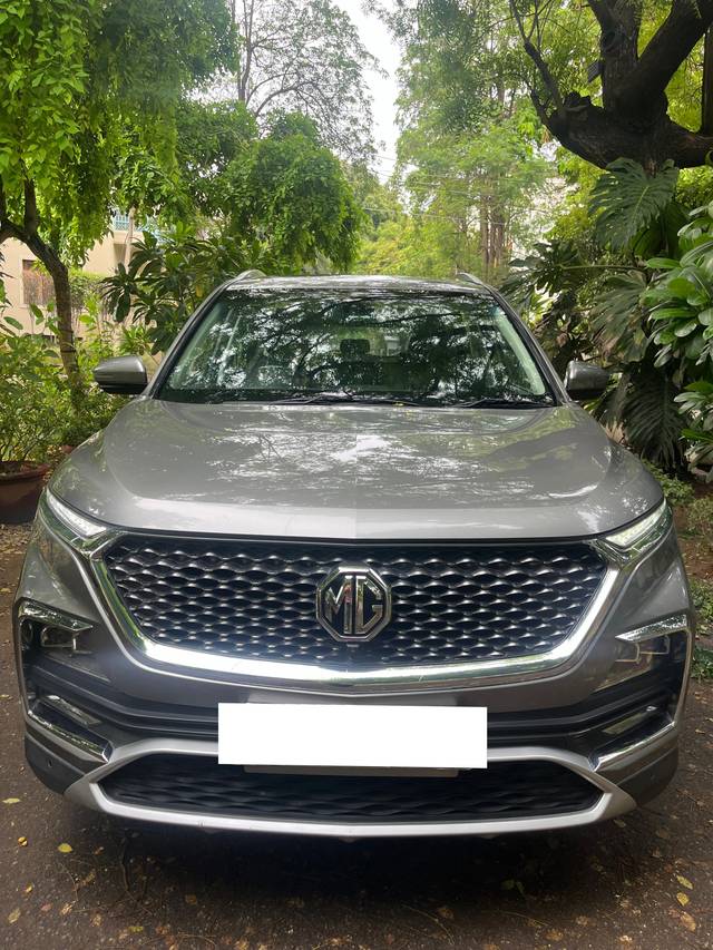 https://images10.gaadi.com/usedcar_image/4422956/original/processed_e0e8fe9c398073555a8dc7597037211b.jpg?imwidth=6401