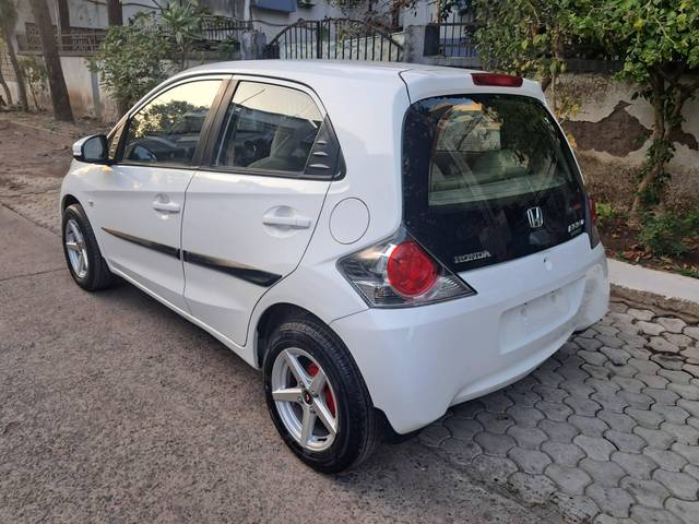 https://images10.gaadi.com/usedcar_image/4423054/original/processed_b3e32067732c9193359781b138addb60.jpg?imwidth=6402