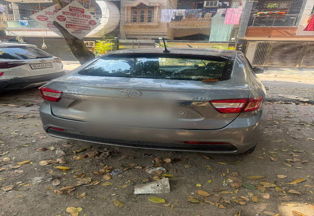 https://images10.gaadi.com/usedcar_image/4423264/original/39d95a185d672c0e4d6c50836d82efd4.jpg?imwidth=6401