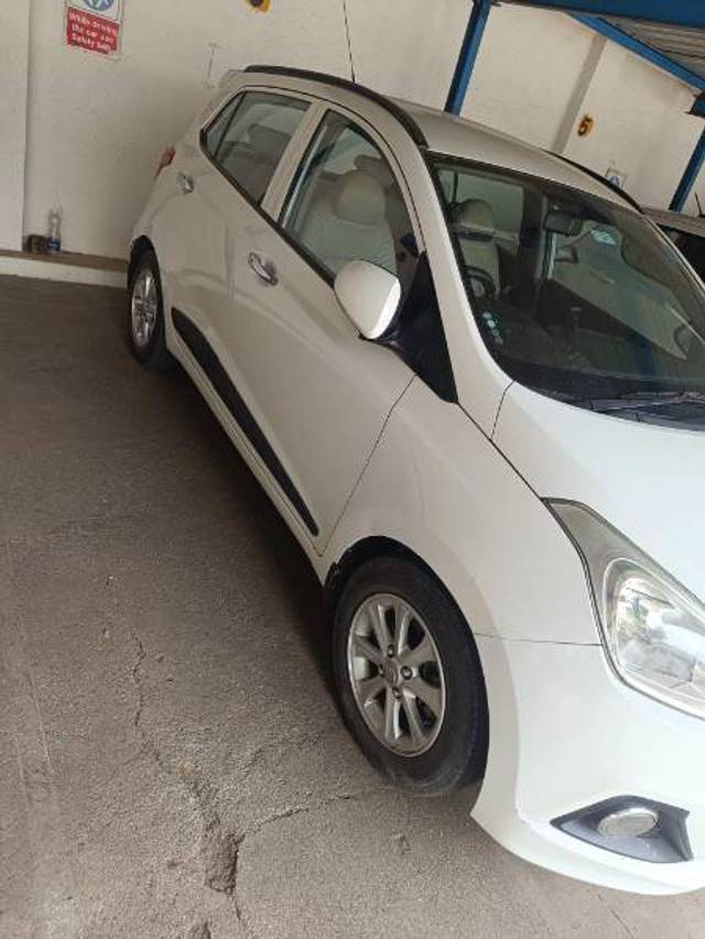 https://images10.gaadi.com/usedcar_image/4423329/original/a624a92a93e9dc914832c75fcb4cb94a.jpg?imwidth=6400