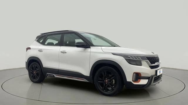 https://images10.gaadi.com/usedcar_image/4423373/original/f28ca141bc38801cc1947181568268e5.jpg?imwidth=6400