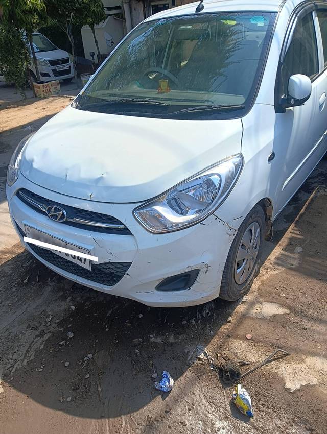 https://images10.gaadi.com/usedcar_image/4423378/original/processed_9b95e690c4331d8bca12cc612c050f17.jpg?imwidth=6400