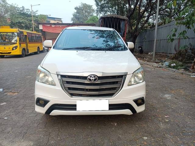 https://images10.gaadi.com/usedcar_image/4423382/original/processed_c9ee0b1fe053a53c1dfd1d6ec8afb94b.jpg?imwidth=6400