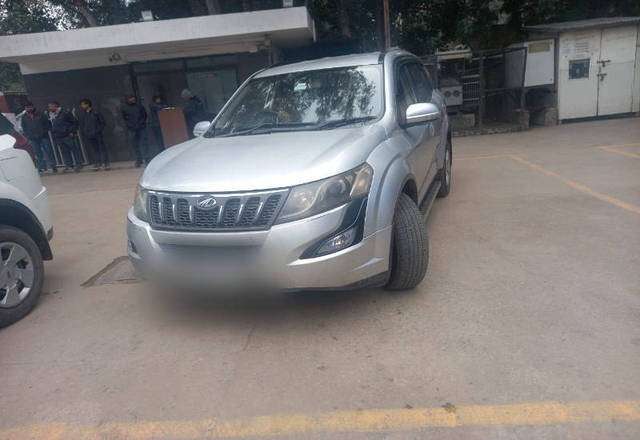 https://images10.gaadi.com/usedcar_image/4423393/original/6c14bebc93c32b230f62775f230a4ce7.jpg?imwidth=6400