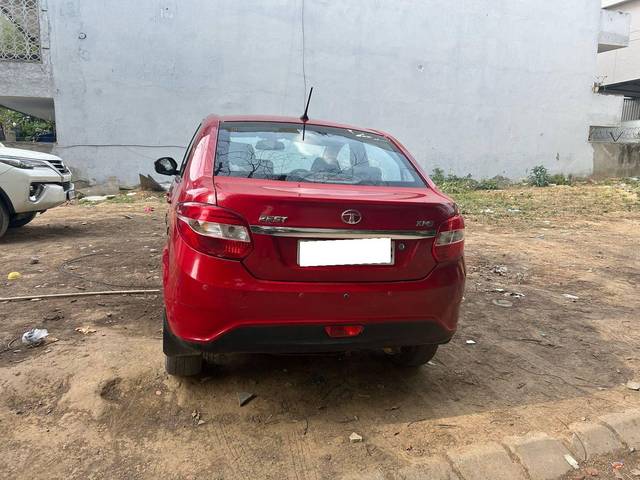 https://images10.gaadi.com/usedcar_image/4423394/original/processed_43191bc6092d5fb23fb2151e7fe2b98b.jpg?imwidth=6402