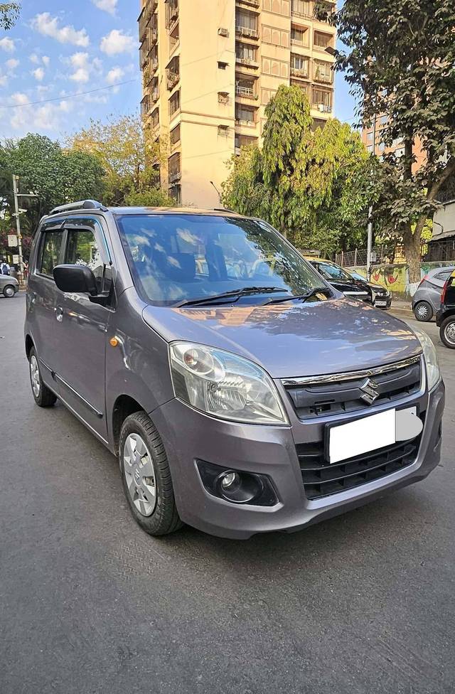 https://images10.gaadi.com/usedcar_image/4423403/original/processed_4a17ef008523f05353950907ebb6a623.jpeg?imwidth=6400