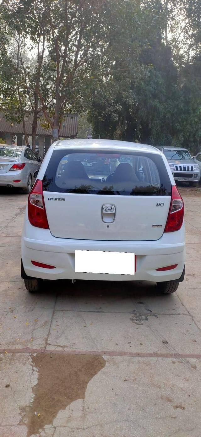 https://images10.gaadi.com/usedcar_image/4423458/original/processed_3536f12a1a9e04dfd6af026849e5aaf9.jpg?imwidth=6401