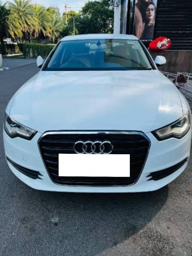 https://images10.gaadi.com/usedcar_image/4423533/original/processed_e6a346bf-32cd-49d3-8bb8-166a61c6f722.jpg?imwidth=6400