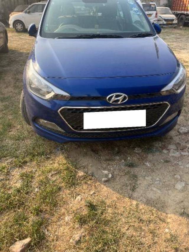 https://images10.gaadi.com/usedcar_image/4423600/original/12a286efe210df1d82f82979f6d03b5b.jpeg?imwidth=6400