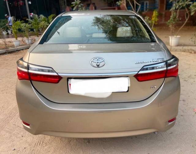https://images10.gaadi.com/usedcar_image/4423647/original/processed_161d10e5d4b4476d76abea99a382e43c.jpeg?imwidth=6401