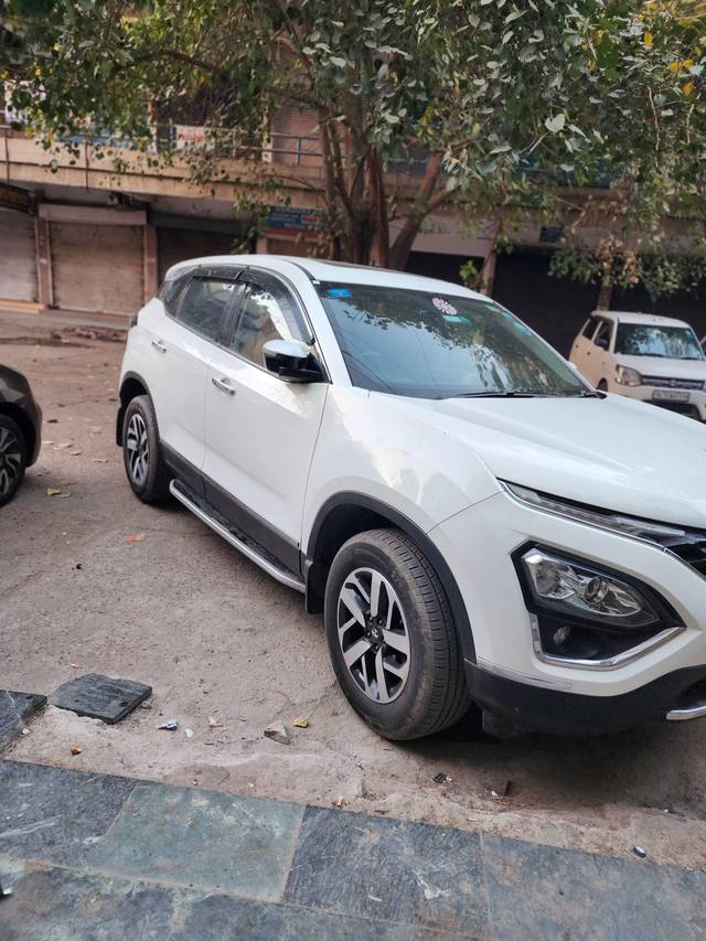 https://images10.gaadi.com/usedcar_image/4423674/original/processed_77a68d6b027331748f69cdb118ccb643.jpg?imwidth=6401