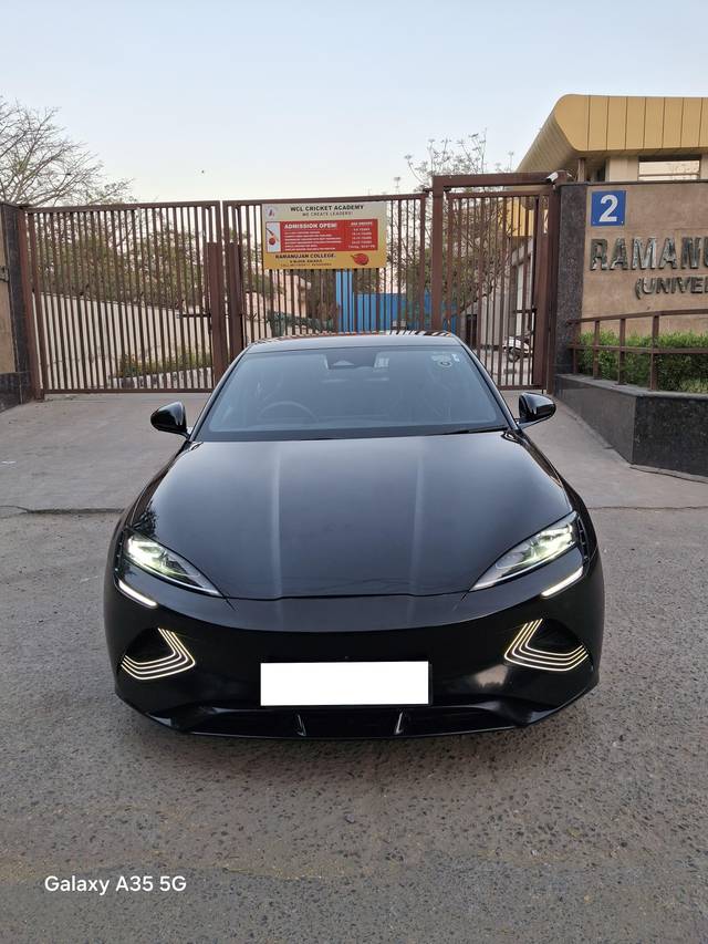 https://images10.gaadi.com/usedcar_image/4423857/original/processed_ffd78f8a9c5369dd54c7fdb1b728c667.jpg?imwidth=6400