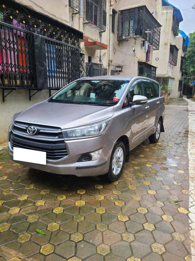 https://images10.gaadi.com/usedcar_image/4423976/original/processed_5475f296a90b78eea522704aeca74fe3.jpg?imwidth=6400