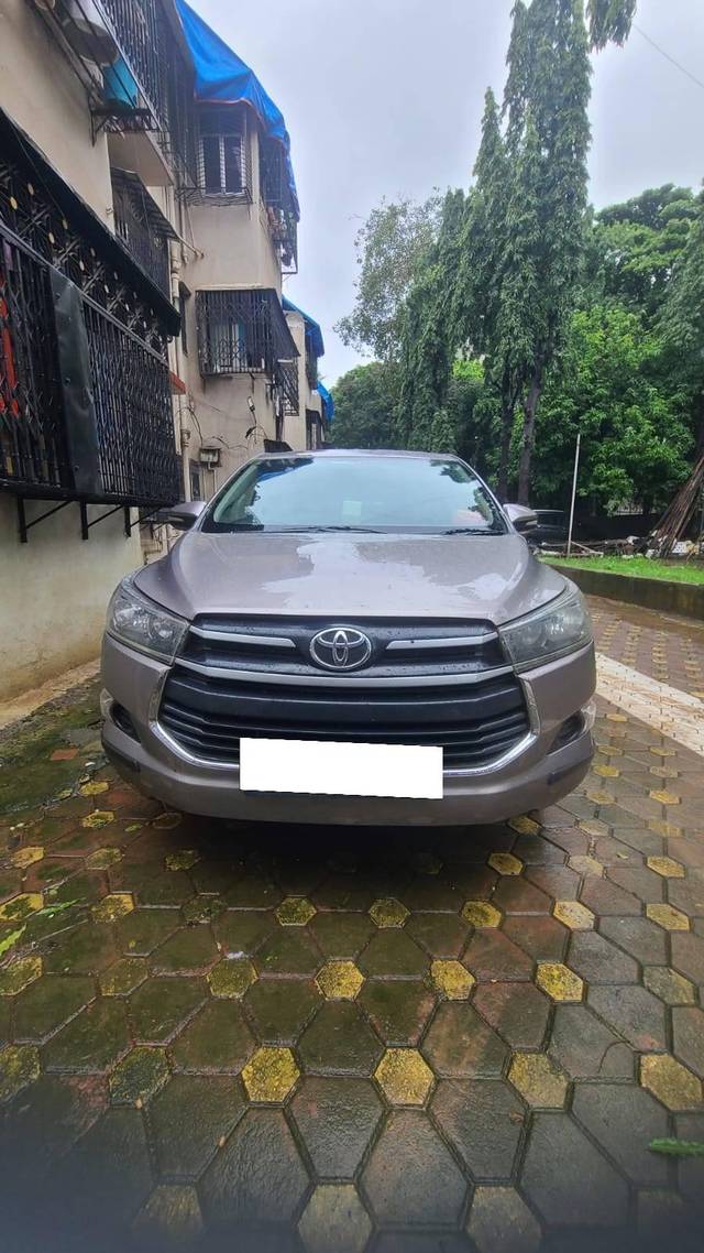 https://images10.gaadi.com/usedcar_image/4423976/original/processed_a79bda3ac61d9a92dbb0424fc5e69063.jpg?imwidth=6402