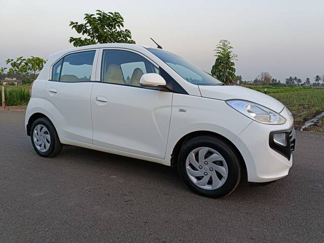 https://images10.gaadi.com/usedcar_image/4424007/original/processed_31cc0977b705fd0e1d27dc0963ac986c.jpg?imwidth=6400