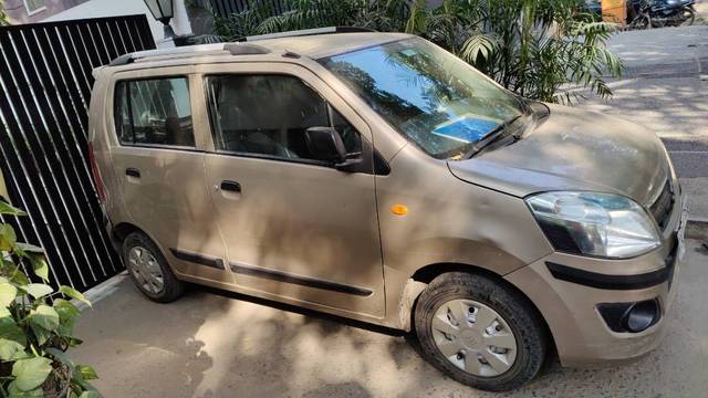 https://images10.gaadi.com/usedcar_image/4424081/original/824f0b13bc1afff85ae83483136a412d.jpg?imwidth=6401