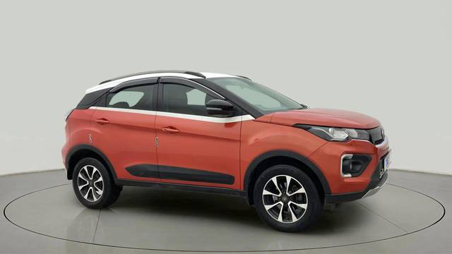 https://images10.gaadi.com/usedcar_image/4424153/original/5dd991612aa942c27cb18f7c697f436c.jpg?imwidth=6400