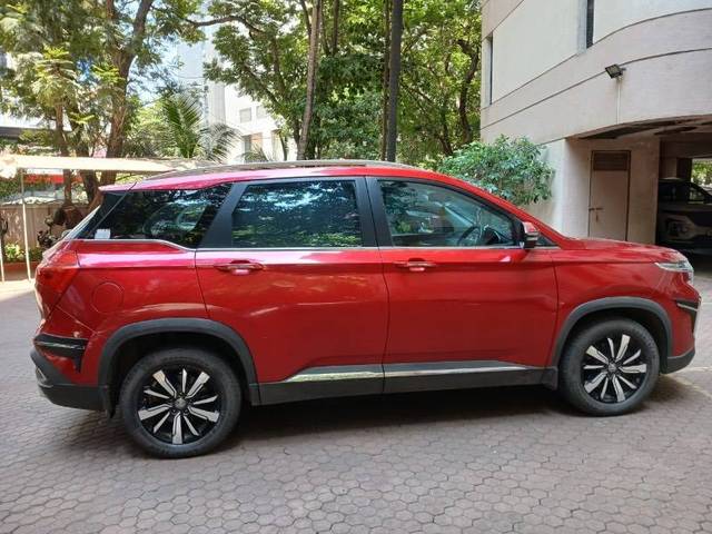 https://images10.gaadi.com/usedcar_image/4424187/original/3bd641963408ec74aad6d424cdf8521e.jpg?imwidth=6402