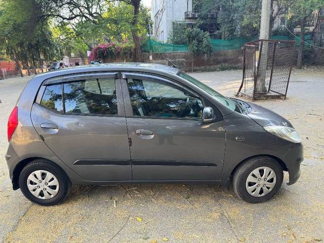https://images10.gaadi.com/usedcar_image/4424360/original/51a4fbe127e899bd5719d968bf057deb.jpeg?imwidth=6402