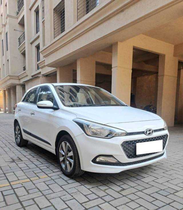 https://images10.gaadi.com/usedcar_image/4424414/original/processed_92b1b420-bf59-40d6-af82-3265096da875.jpg?imwidth=6400