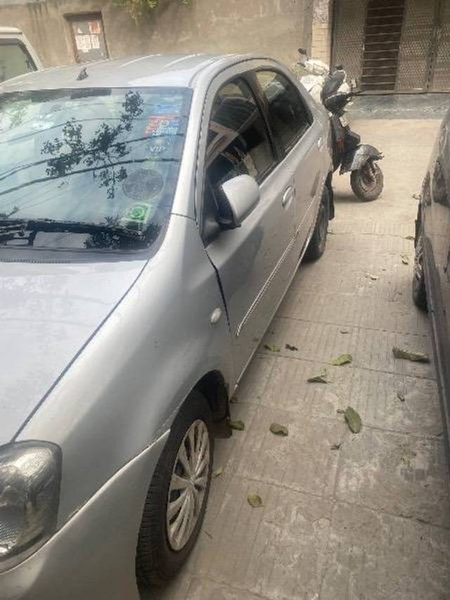 https://images10.gaadi.com/usedcar_image/4424476/original/bfa4061c53112bc4c4a68e3615546f77.jpeg?imwidth=6401