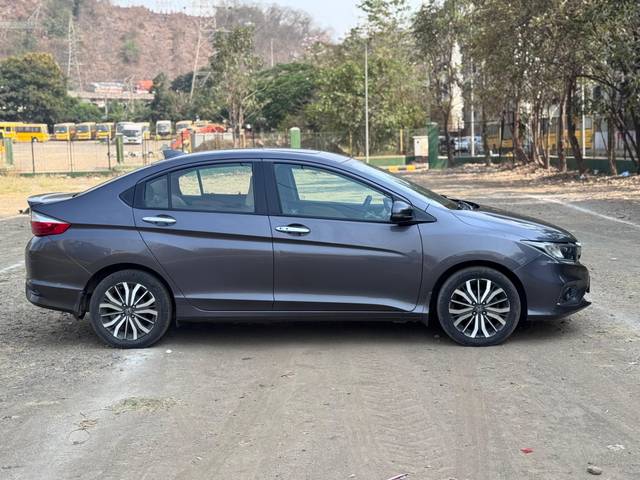 https://images10.gaadi.com/usedcar_image/4424577/original/7846d19550e7b96667c8f46442d4611d.jpg?imwidth=6401