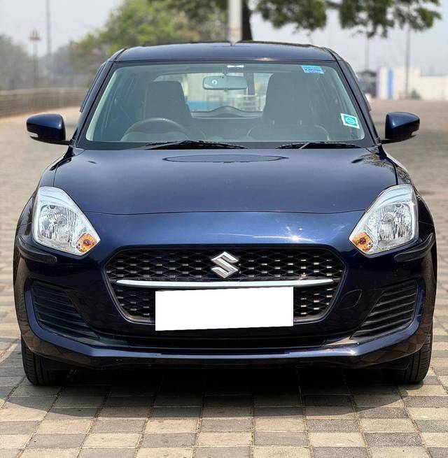 https://images10.gaadi.com/usedcar_image/4424819/original/processed_a014ad3c6ad9120a932c33c3ff1704a9.jpg?imwidth=6400