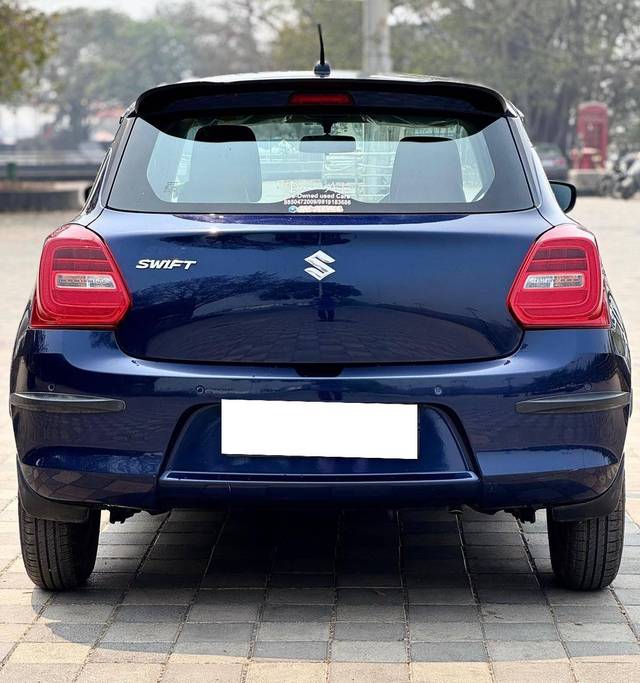 https://images10.gaadi.com/usedcar_image/4424819/original/processed_a344dab025b27ed99dc053e068130bfc.jpg?imwidth=6402