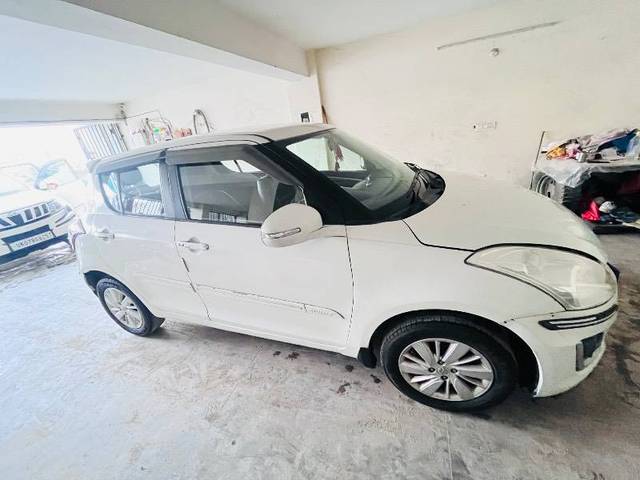https://images10.gaadi.com/usedcar_image/4424920/original/1e6ea6722c83d25a455452c97438972c.jpeg?imwidth=6401