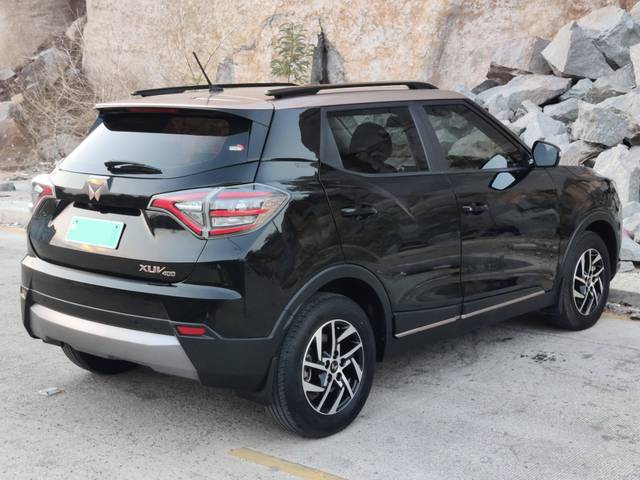 https://images10.gaadi.com/usedcar_image/4424972/original/processed_8750c540293383e7a6960903a20e3a2d.jpeg?imwidth=6402